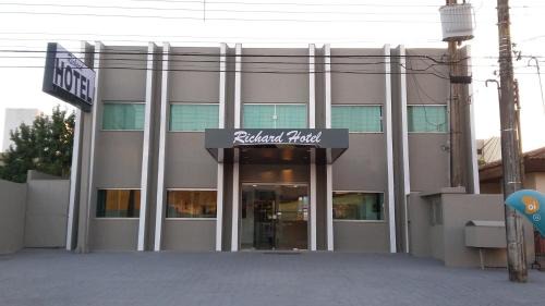 Porto Velho Hotel | Discover Richard Hotel: Wheelchair Accessible & Family-Friendly