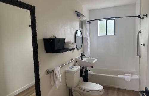 Richland Hotel | Convenient Richland Inn and Suites: Pet & Child Friendly Stay