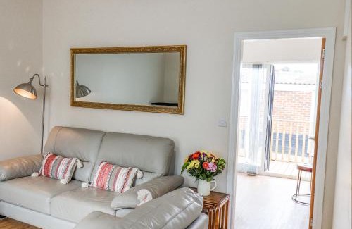 Skinningrove House | Richmond Cottage: Family-Friendly Getaway with Pet Perks