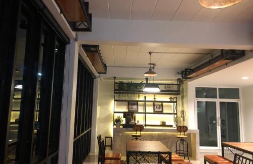 Nan Hotel | Relax at Richmond Nan Hotel: Family-Friendly with Pool