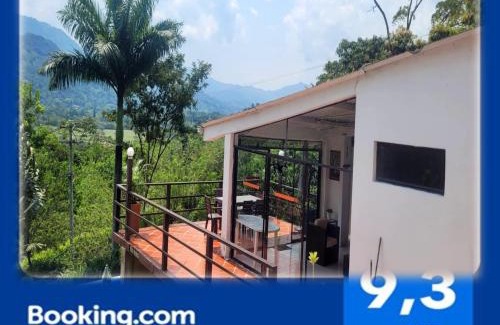 Villeta House | Pet-Friendly Retreat at RICHYSTORE & Luna Nueva House