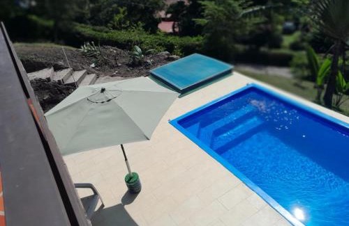 Villeta House | Pet-Friendly Retreat at RICHYSTORE & Luna Nueva House