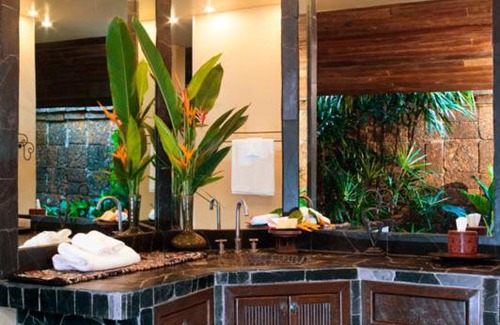 Chiang Kham Resort | Discover Rico Resort: Oceanfront Bliss & Pet Friendly