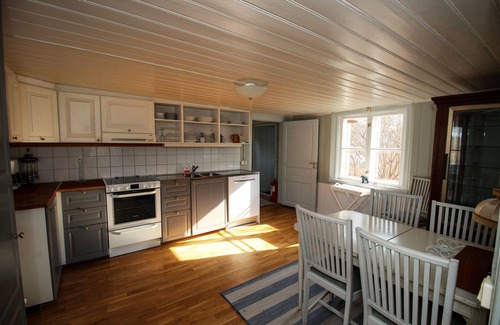 Hasselby Hotel | Riddersviks Herrgård: Family-Friendly Stay with Pool & Dining
