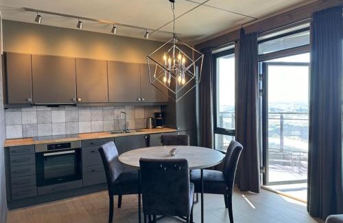 Beitostolen Apartment | Discover Riddertunet: Central Getaway for Families & Pets