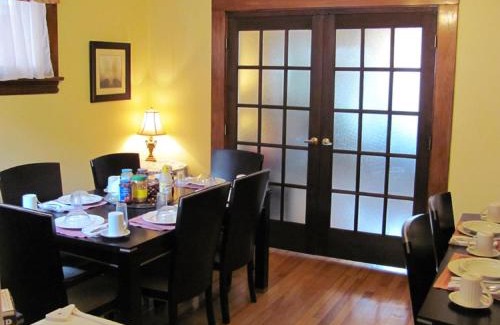Golden Triangle Bed & Breakfast | Discover Rideau Inn: Guest Rated 9/10 Accommodation