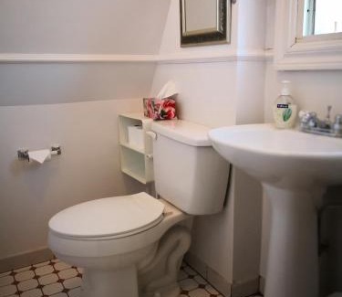 Golden Triangle Bed & Breakfast | Discover Rideau Inn: Guest Rated 9/10 Accommodation