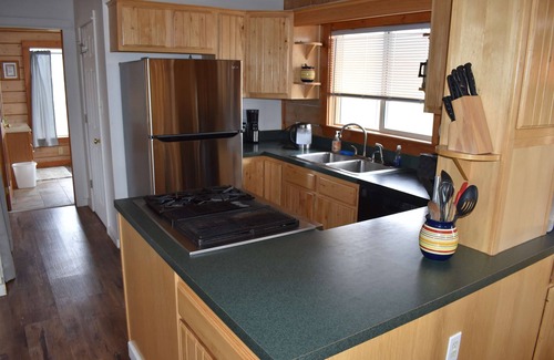 Westcliffe Cabin | Idyllic Ridge-Top Retreat: Hot Tub & Dog Friendly Stay