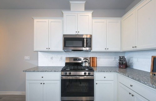 Ridgefield House | Ridgefield Gem: Pet-Friendly Retreat with Breakfast Included