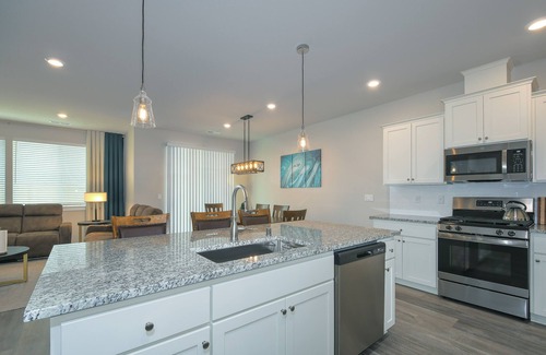 Ridgefield House | Ridgefield Gem: Pet-Friendly Retreat with Breakfast Included