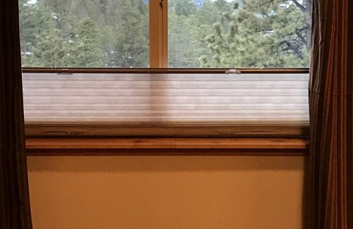 Estes Park House | Experience Ridgeview Retreat: Breathtaking Views & Spa Bliss