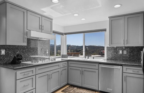 Topanga House | Discover Ridgeview Retreat: Pool, Spa & Oceanfront Bliss
