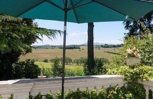 Panicale Villa | Exquisite Villa Near Tuscany with Pool and Garden Retreat