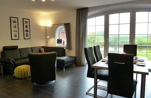 Eilsum House | Family-Friendly Escape at Riedhaus am Siel: Pet Welcome!