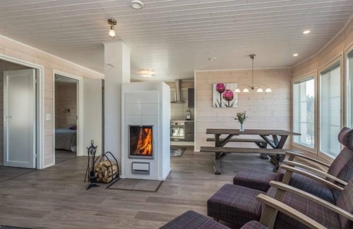 Hirvensalmi House | Scenic Riemukaari: Lake View, Spa & Family-Friendly Retreat