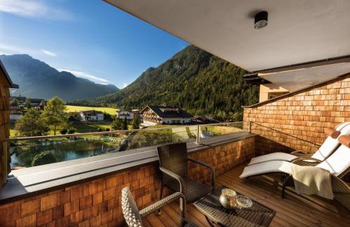 Pertisau Hotel | Rieser Achensee Resort: Family-Friendly with Spa & Pool
