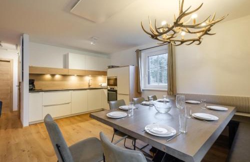 Donnersbachwald Ski Chalet | Riesner Alm 35: Family-Friendly Oceanfront Escape