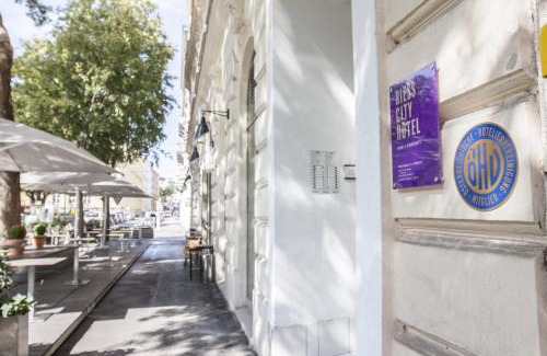 Roßau Hotel | Riess City Rooms - Ideal Self Check-in for Families