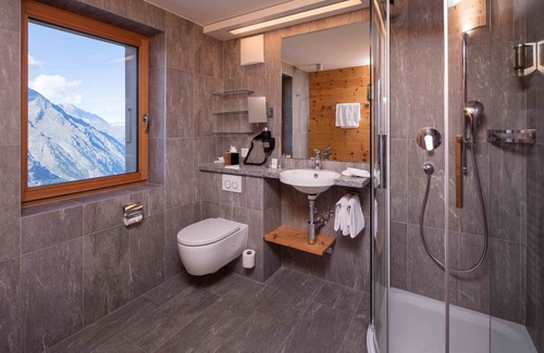 Zermatt Hotel | Experience Riffelhaus 1853: Guest Rated 9.4/10 with Pool
