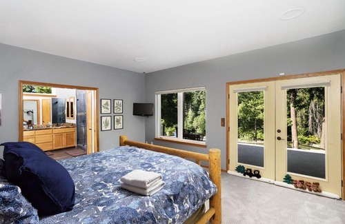 Ardenvoir House | Experience Comfort at Riffle River Lodge: Pet-Friendly Retreat
