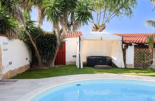 Castelvetrano Villa | Riflessi D'Azzurro: Dream Vacation with Oceanfront Views