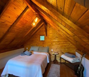Mato Queimado Ski Chalet | Exceptional Rifugio del Camino Cabana with Breakfast Included