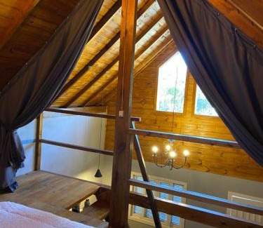 Mato Queimado Ski Chalet | Exceptional Rifugio del Camino Cabana with Breakfast Included