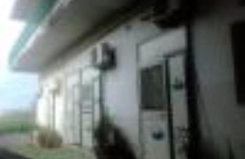 Scillichenti House | Group-Friendly Retreat at Rifugio di Stazzo for 20 Guests