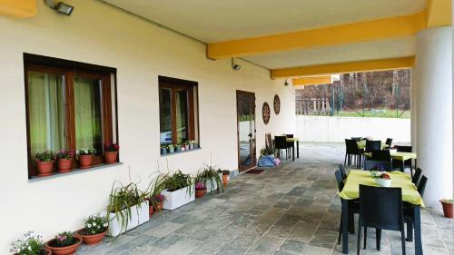 Morano Calabro Hotel | Relax at Rifugio LA PRINCIPESSA with Oceanfront Views