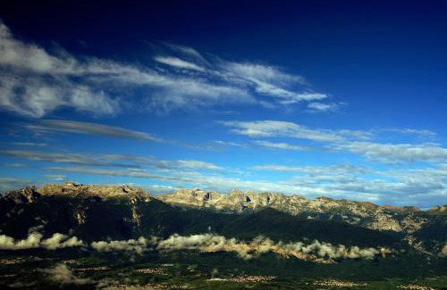 Tres Hotel | Comfortable Stay at Rifugio Predaia Ai Todes'ci with Ocean View