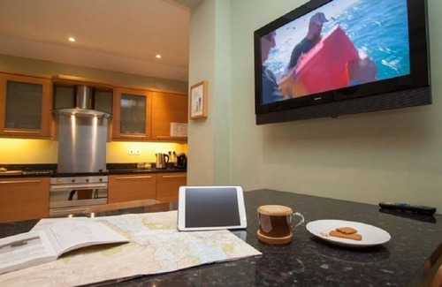 Portinscale House | Riggside Keswick: Guest Rated 9.8 with Mountain Views & Pool