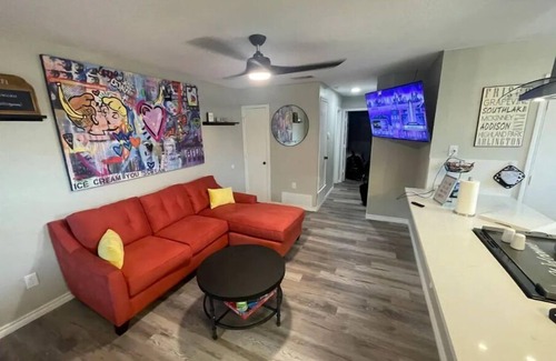 Central Arlington House | Convenient Stay Near AT&T and Rangers Stadium