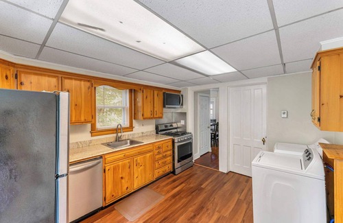 Oneonta House | Pet-Friendly Right Field All Star Baseball Rentals Await