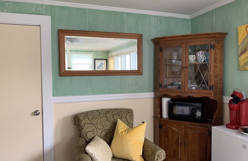 Damariscotta Condo | Perfectly Located Getaway: Steps to Cafés and Dining!