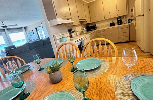 Birch Bay House | Beachfront Retreat with Full Kitchen & Kayak Rentals