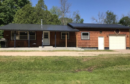 Au Train Cottage | Riverside Retreat Steps from Lake Superior - Guest Rated 9.8