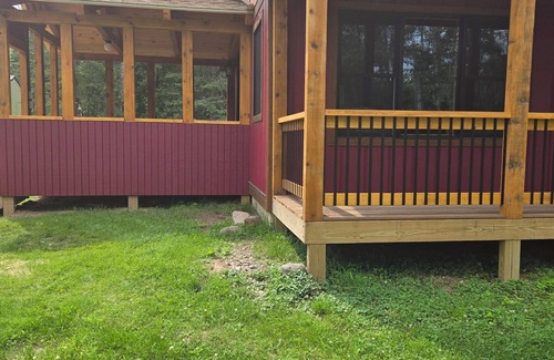 Winter Cabin | Right on the Tuscobia Trail Cozy 2-bedroom cabin in Winter with WiFi, AC