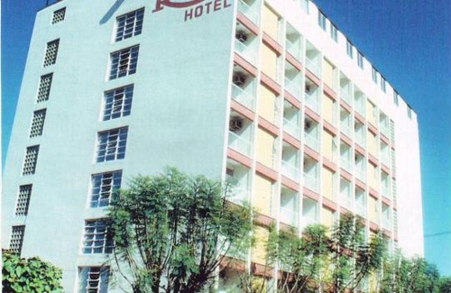Santa Rosa Hotel | Pet-Friendly Rigo Hotel with Breakfast & High Guest Ratings