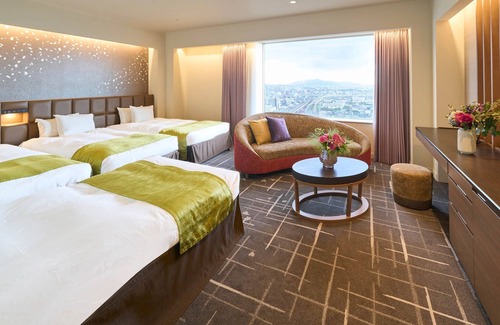 Kitakyushu Hotel | Relax at RIHGA Royal Hotel Kokura: Rated 9/10 with Spa & Pool