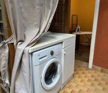 Malcesine Apartment | Oceanfront Riki's Home in Malcesine - Guest Rated 9.2/10