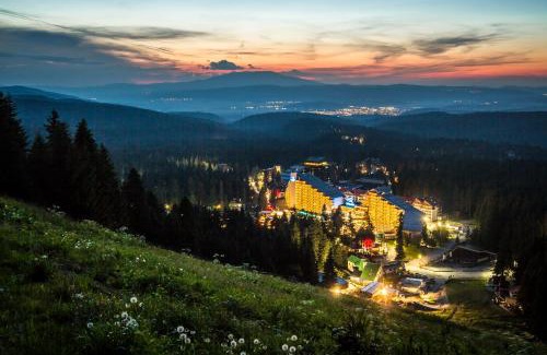 Borovets Hotel | Discover Rila Hotel Borovets: 4-Star Retreat with Spa & Pool