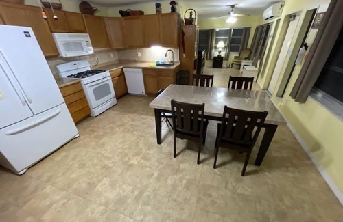 Buckhead Ridge Cottage | Rim Canal Cottage: Ideal Fishing Getaway Near Lake Okeechobee