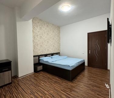 Pitesti Apartment | Pet-Friendly Stays at Rim1 with Great Breakfast Options