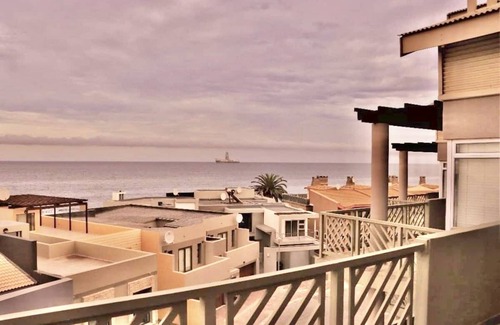 Long Beach Apartment | Serene Penthouse with Breathtaking Sea View Sunsets
