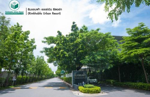 Mueang Samut Prakan District Resort | Rimkhobfa Urban Resort: Family-Friendly with Ocean Views