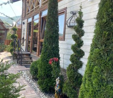 Snidavka Apartment | Cozy Rimma Шешори with Hot Tub and Sauna Amenities