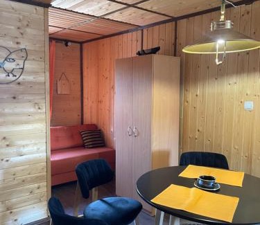 Snidavka Apartment | Cozy Rimma Шешори with Hot Tub and Sauna Amenities