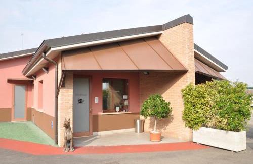 Cittadella Hotel | Cozy Rimmel Motel: Pet-Friendly with Breakfast Included