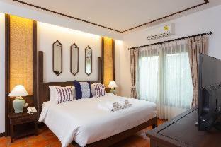 Wat Ket Hotel | Discover Rimping Village: 4-Star Stay with Pool & Dining