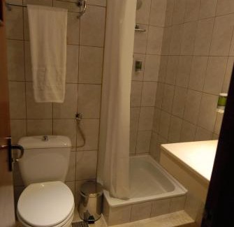 Otopeni Hotel | Relax at RIN Airport Hotel: 4-Star Stay with Ocean Views